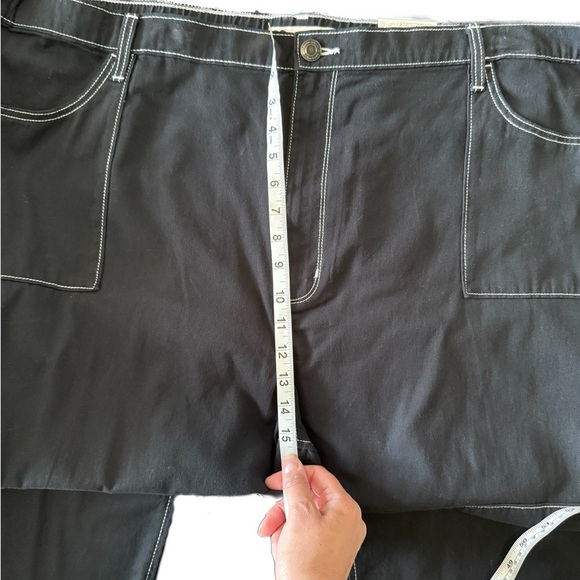SO Women’s Black Cargo Pants 3X NWT - Picture 8 of 9